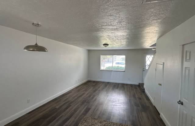 Apartment in Colorview Gallery 3