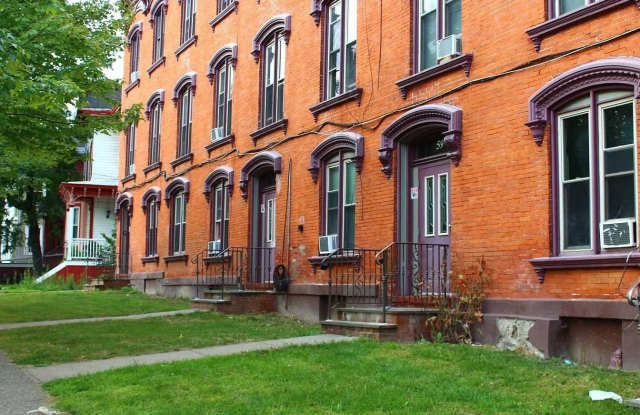 61 S HAMILTON ST - 61 South Hamilton Street, Poughkeepsie, NY 12601