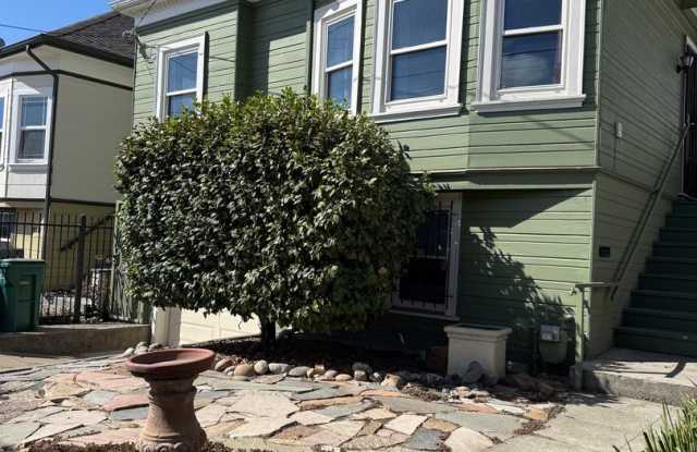 Charming Craftsman Home!!! Gallery 1