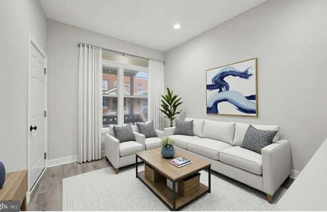 1236 W AIRDRIE Street Gallery 1