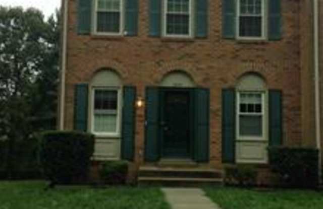 12291 CINNAMON ST - 12291 Cinnamon Street, Lake Ridge, VA 22192