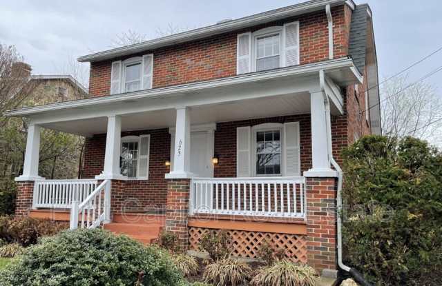 625 Warren Ave photos photos