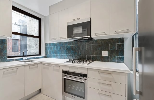 747 9th Ave - 747 9th Avenue, New York City, NY 10019