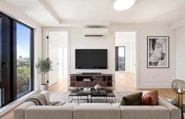 60 West 125th Street Gallery 1