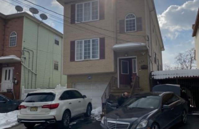 724 S Park St - 724 Park Street, Elizabeth, NJ 07201