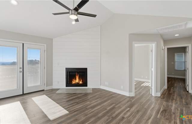 1005 N LBJ Drive unit: B5 photos photos