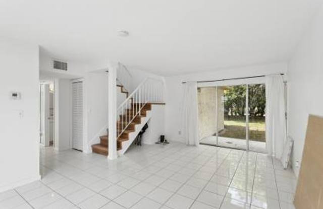 8027 Lagos De Campo Boulevard A4, Tamarac, FL 33321 Gallery 4