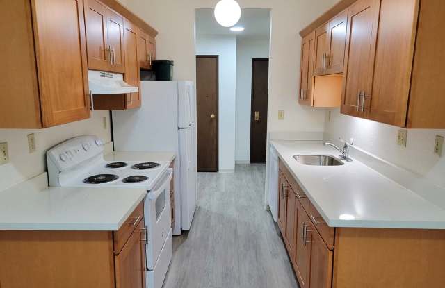 Tamarac Apartments Gallery 1