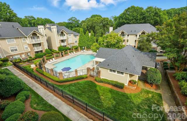 5007 Sharon Road photos photos