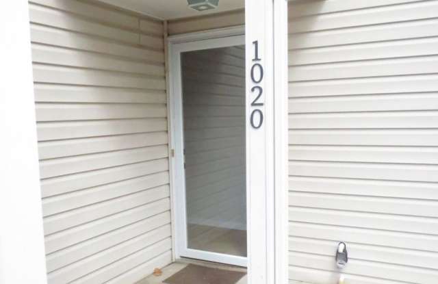 2 BR, 1 BA Condo Military HWY  Indian River Rd photos photos