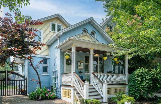 384 Summer Street Gallery 3