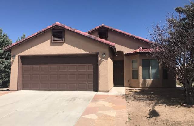 3 BDR 2 Bath in Chaparral Village neighborhood. - 5315 Almosa Street, Sierra Vista, AZ 85635