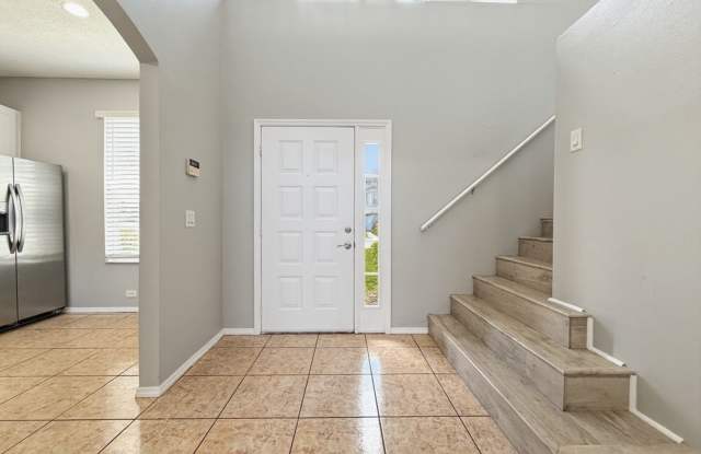 3-bedroom, 2.5-bath townhome in Meadow Woods Gallery 4