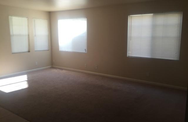 2366 s. Rockcreek photos photos
