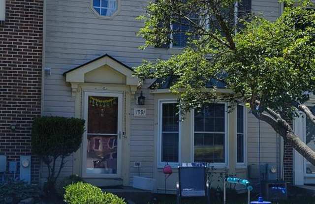 7991 Brightmeadow Court Gallery 4