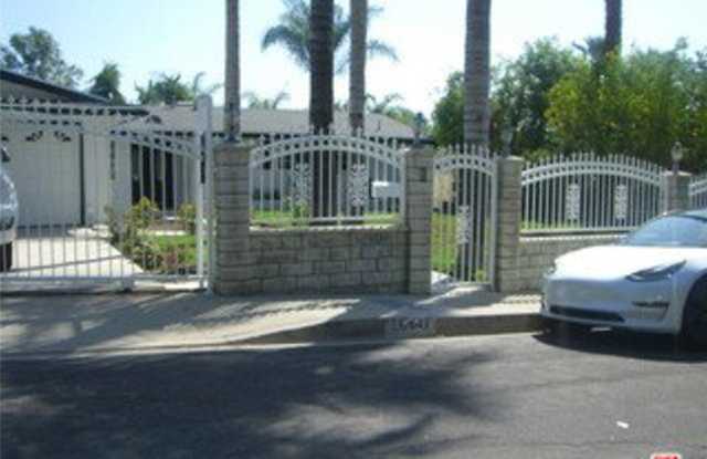 20447 Coulson Street photos photos