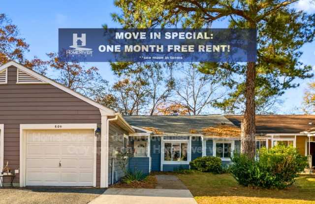 604 Edgewater Dr photos photos