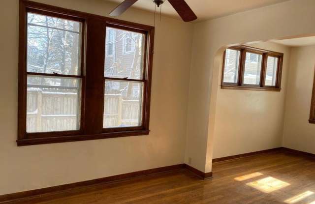 1651 Minnehaha Avenue East Gallery 3