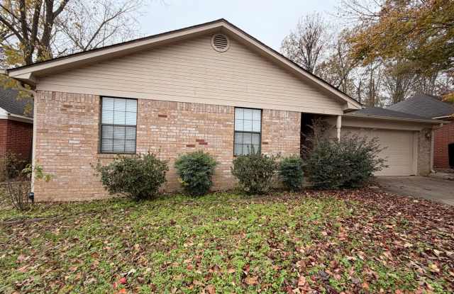 This home is a perfect blend of comfort and functionality, making it an ideal choice for those seeking a quality living experience in Russellville, AR. photos photos