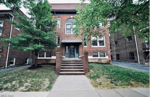 2769 Hampshire Road - 2769 Hampshire Road, Cleveland Heights, OH 44106
