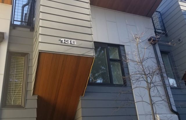 136 108th Ave SE - 136 108th Avenue Southeast, Bellevue, WA 98004