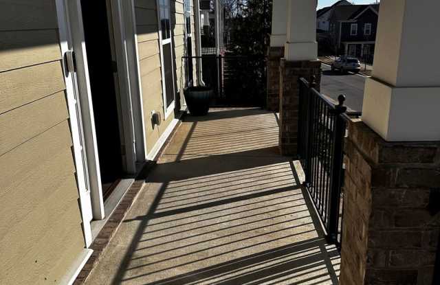 Carothers Farms - Three Bedroom House with 2 Car Garage Gallery 3