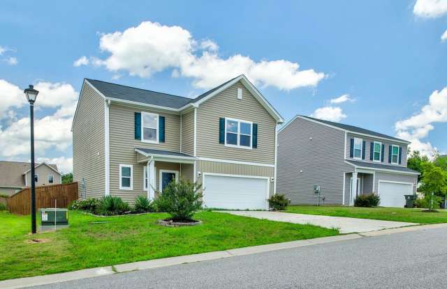 Spacious Moncks Corner Home Gallery 1
