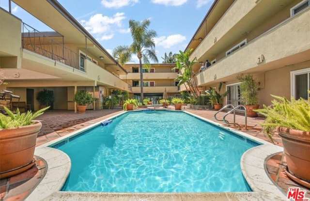 970 Palm Ave photos photos