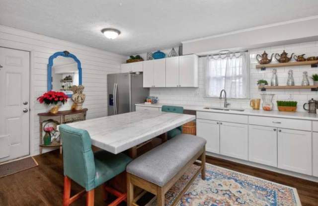 Charming 3BR House in Frankfort photos photos