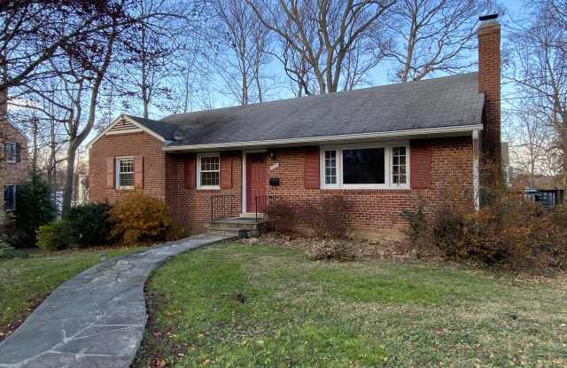 1012 Broadmont Terrace Gallery 1