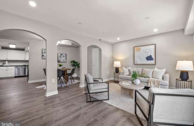 2302 SUN VALLEY CIR #1 Gallery 1