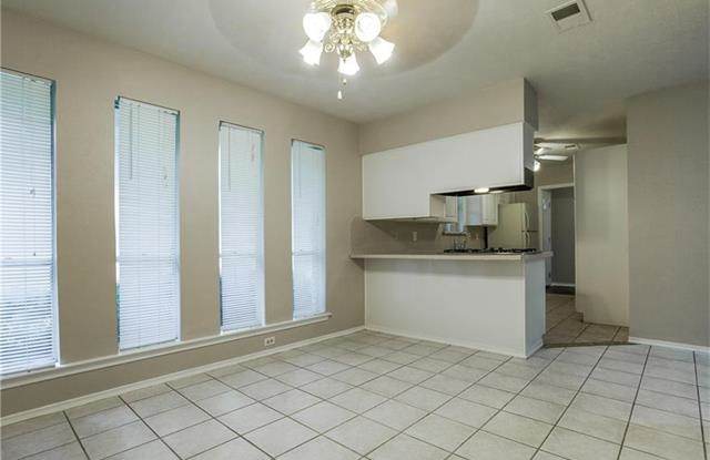 1508 Northcrest Drive Gallery 4