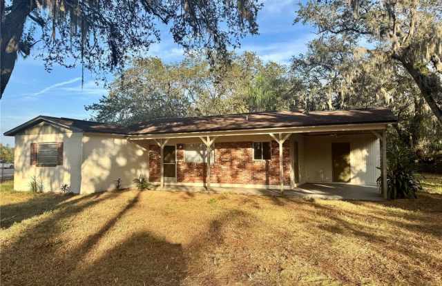 Adorable 3-Bedroom Home for Rent in Plant City! - 1516 Hawk Griffin Road, Hillsborough County, FL 33563