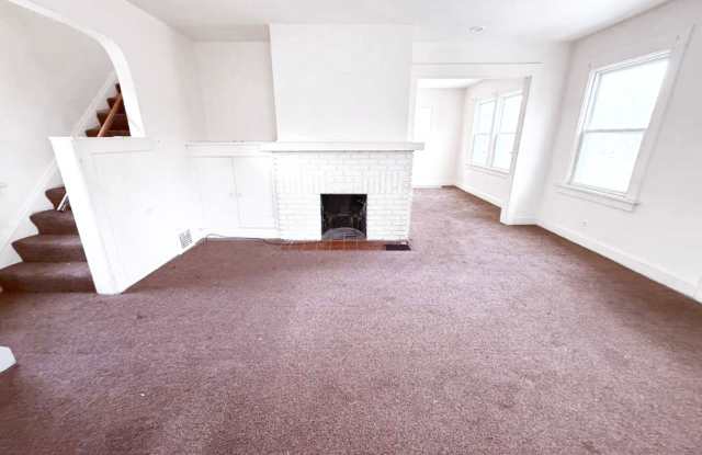 3-BED, 1 BATH BEAUTIFUL SINGLE- FAMILY HOME IN MAPLE HEIGHTS! photos photos