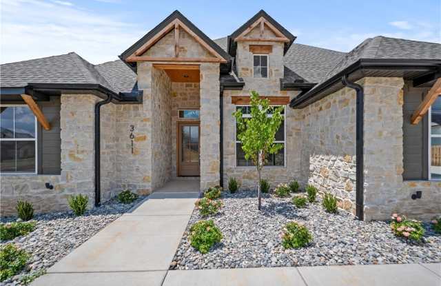 3611 Bearpaw Gallery 3