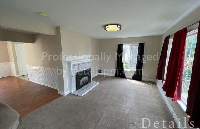 1727 Burwell Street Gallery 2