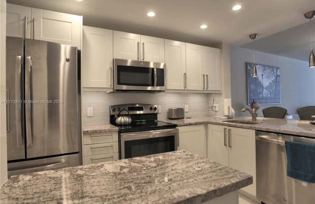 470 Paradise Isle Blvd photos photos