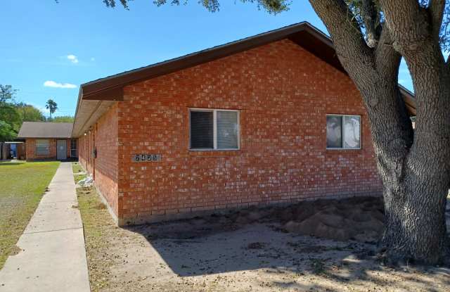 2425 Tamarack Avenue - B photos photos