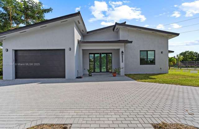 22451 SW 118 Ave photos photos