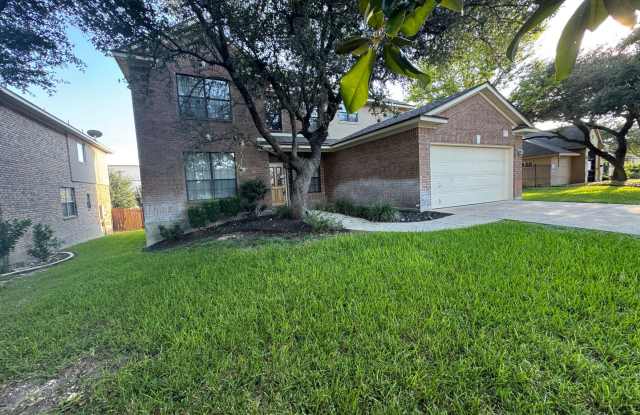 GATED COMMUNITY  |  STONE OAK  |  4 BEDROOMS + HUGE LOFT  |  SMALL LOFT/NURSERY/OFFICE  |  EXCELLENT NEISD SCHOOLS  |  SPACIOUS & BEAUTIFULLY FURNISHED  |  ACROSS CANYON SPRINGS GOLF CLUB Gallery 4