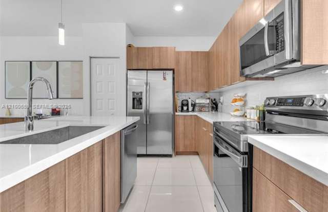 4963 NW 83rd Path th 4963, Doral, FL 33166 Gallery 1