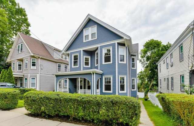 652 South - 652 South Street, Boston, MA 02131