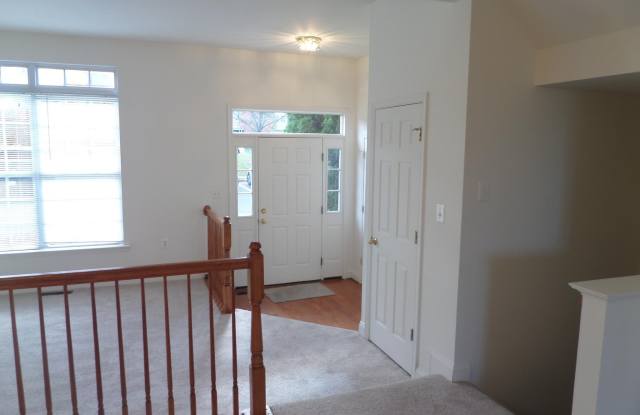 836 LINFIELD TERRACE NE photos photos