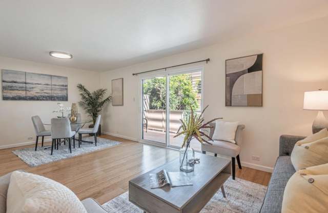 3217 Admiralty LN photos photos