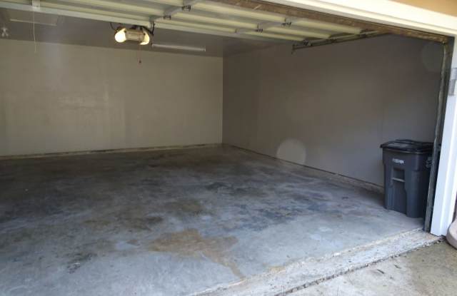7714 Muirfield Circle Gallery 3