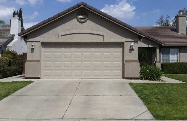 4634 Whisper Pl Gallery 1