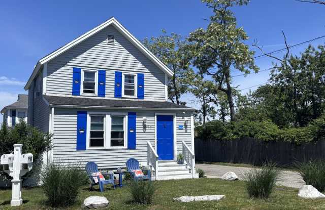 918 Fairfield Beach Road photos photos