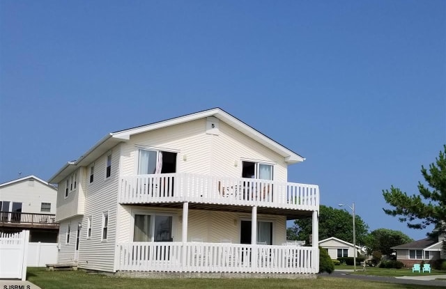 5 W Ocean Dr - 5 Ocean Dr W, Brigantine, NJ 08203