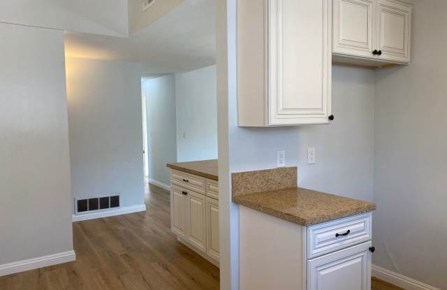 9866 Brockway St. Gallery 4