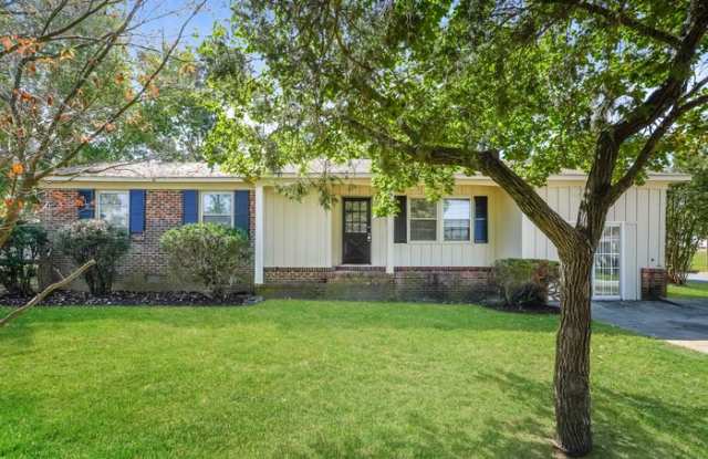 2600 Larkspur Drive Gallery 1
